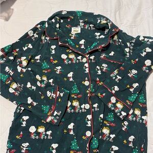 Peanuts Snoopy Holiday Pajama Top and pants set